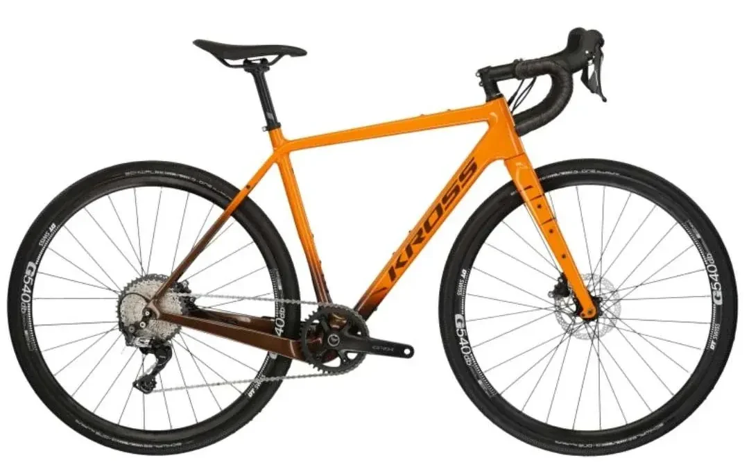 Bicicleta de carretera color naranja