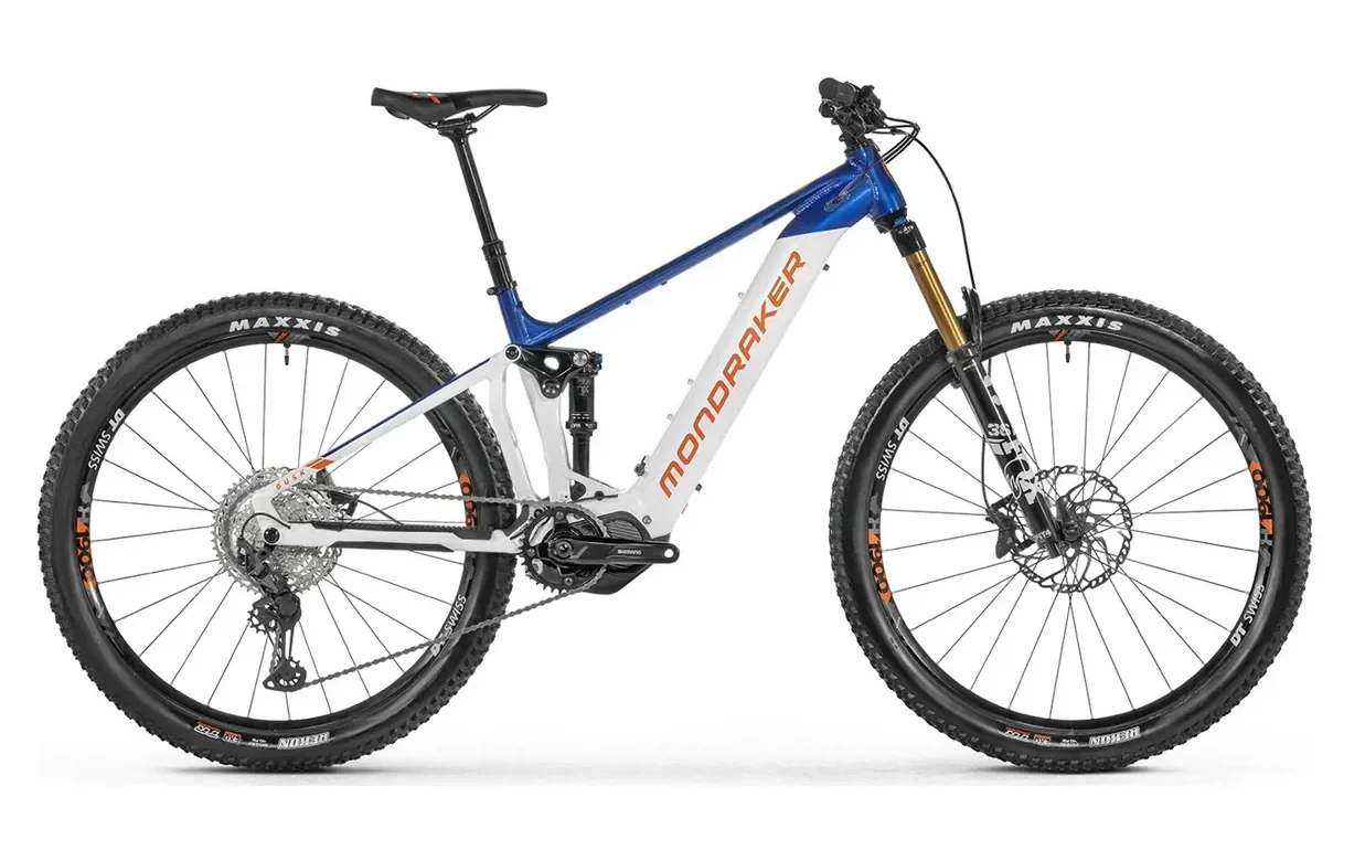 Bicicleta de montaña Mondraker moderna.